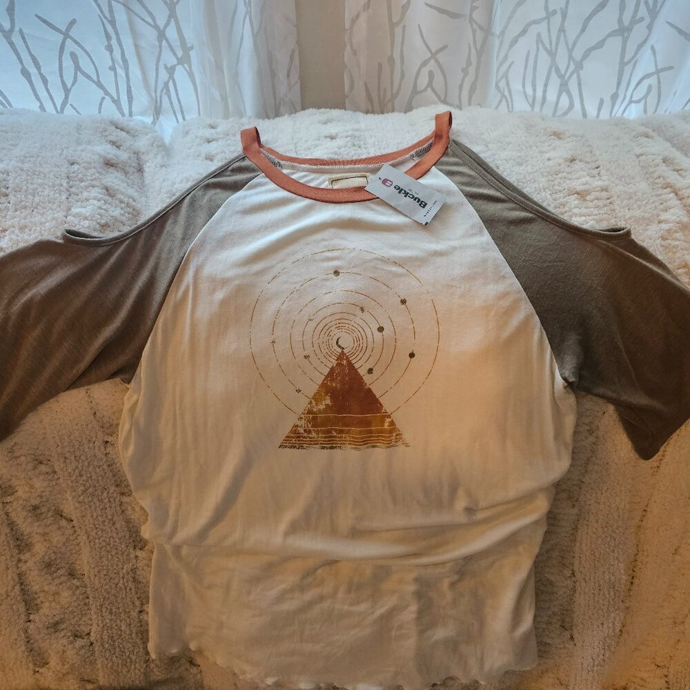 Womens off shoulder tee, new with tags